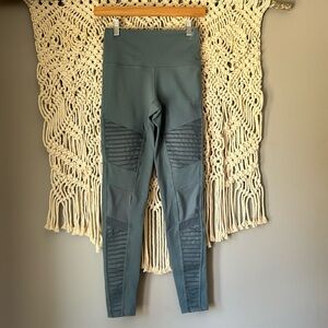 Alo Yoga Athletic Athleisure Dusty Blue Motto Leggings Pants